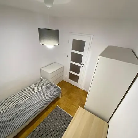 Pokoj Do Wynajmu Na Doby Hotel *